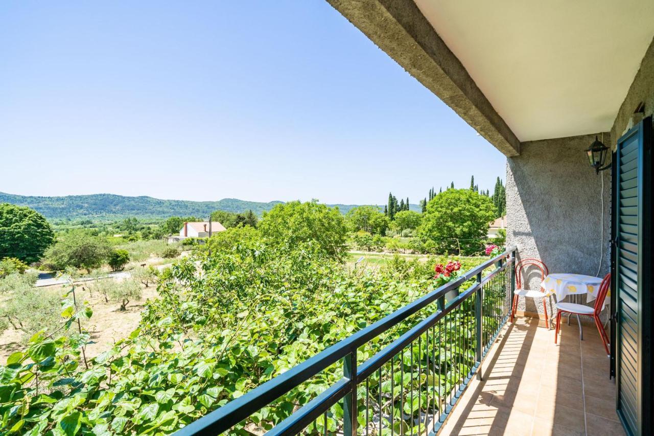 Apartment Laurel Leaf Lovorno ภายนอก รูปภาพ
