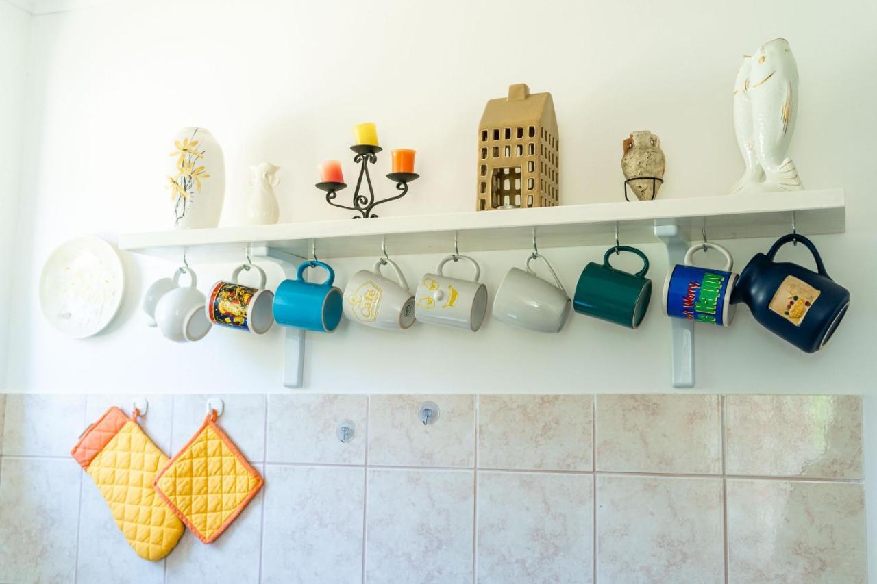 Apartment Laurel Leaf Lovorno ภายนอก รูปภาพ
